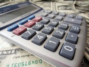 Calculating white-label development pricing