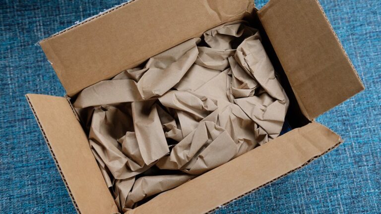 Ecommerce shopping and package delivery